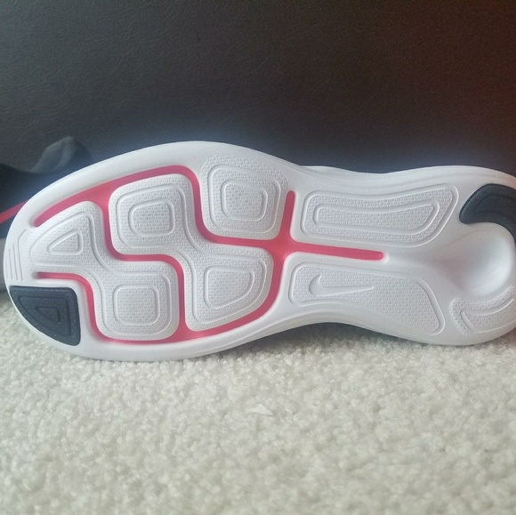 Nike women's lunarconverge running shoes - Picture 4 of 6